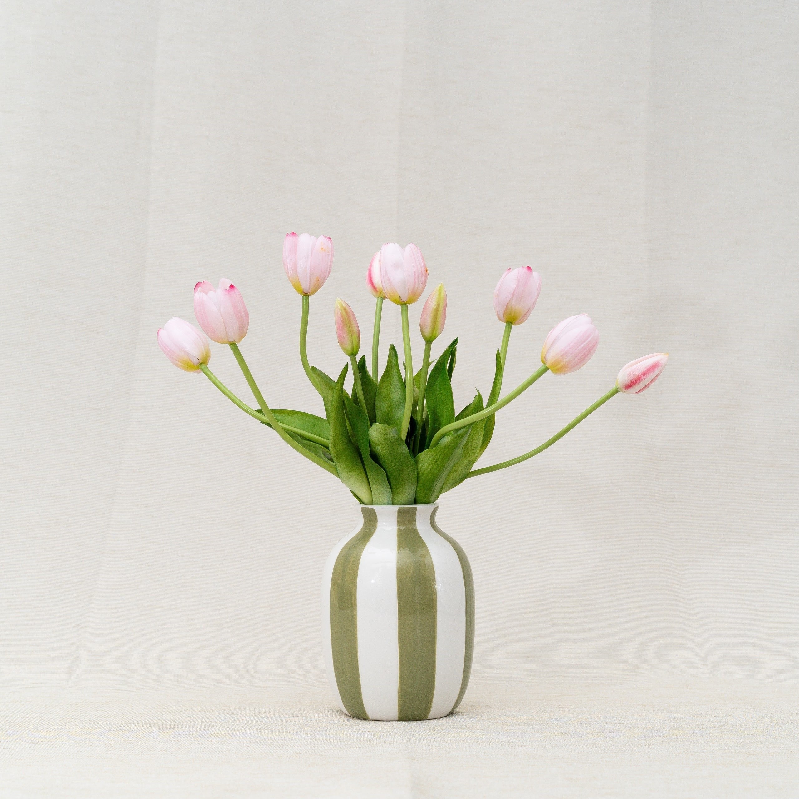 Bouquet de tulipes rose poudré